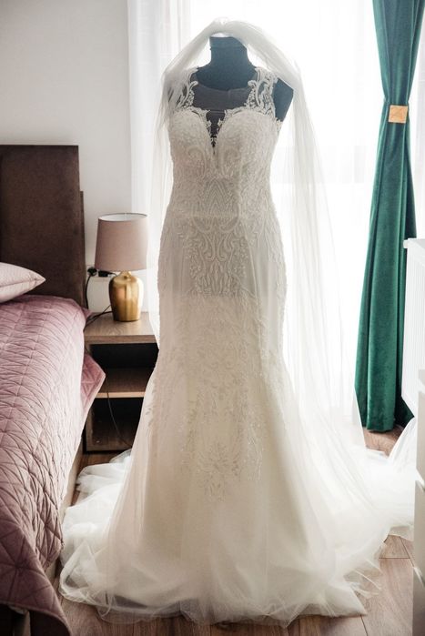 Rochie de mireasa tip sirena