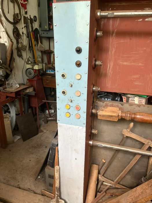 Strung prelucrare lemn automat