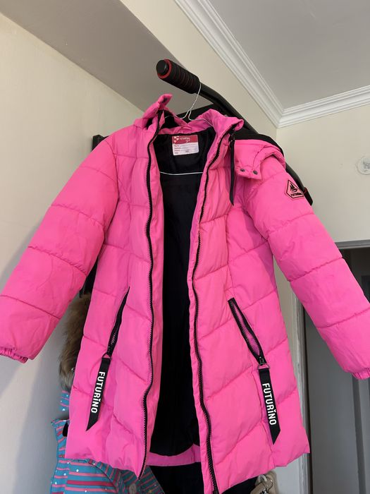 Продам детскую куртку 9-10 лет