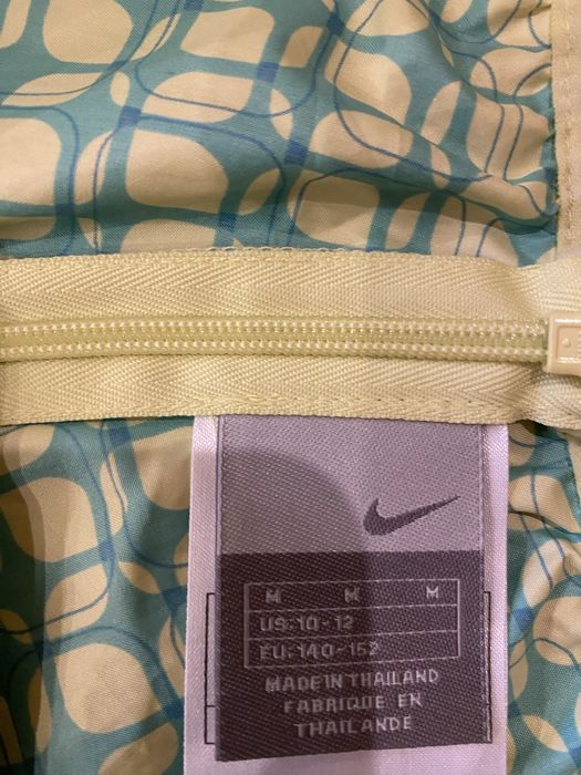 Къси панталонки Найк-р 140-152!