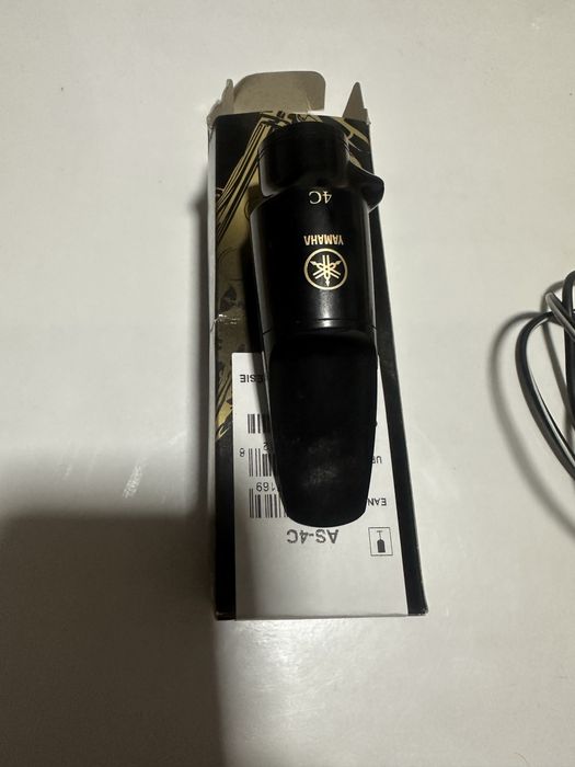 Mustiuc cu dozä yamaha 4 c