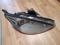 Продавам десен фар за  Ford Focus Mk1, 2M51-13W029-BD