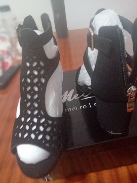 Sandale de dama ,culoare neagra