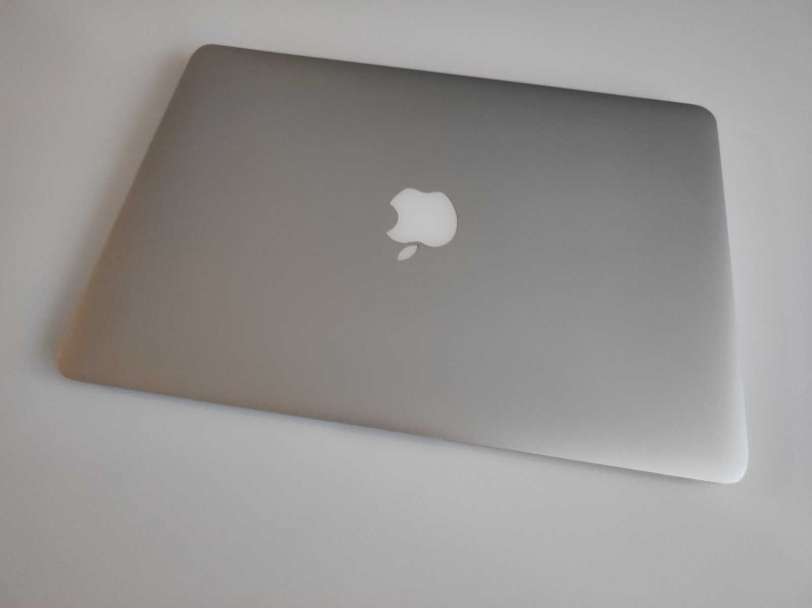 Macbook Air 13 inch Mid 2013 MacOS BigSur (реновиран с нова батерия)