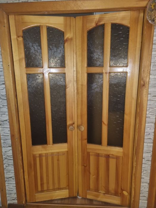 Двери состояния очень хорошие как новый