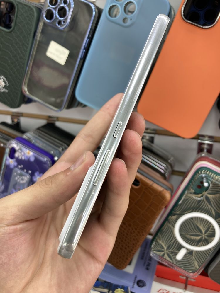 Samsung A53 8/256 ideal