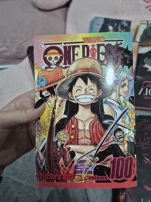 продавам тези booktok романтични книги, манга и трилър