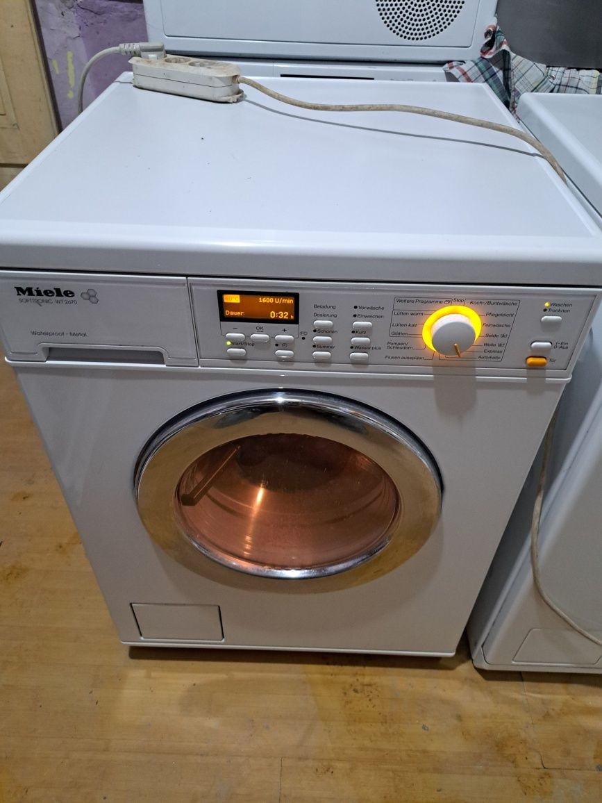 Masina de spalat sí uscat  Miele w2670