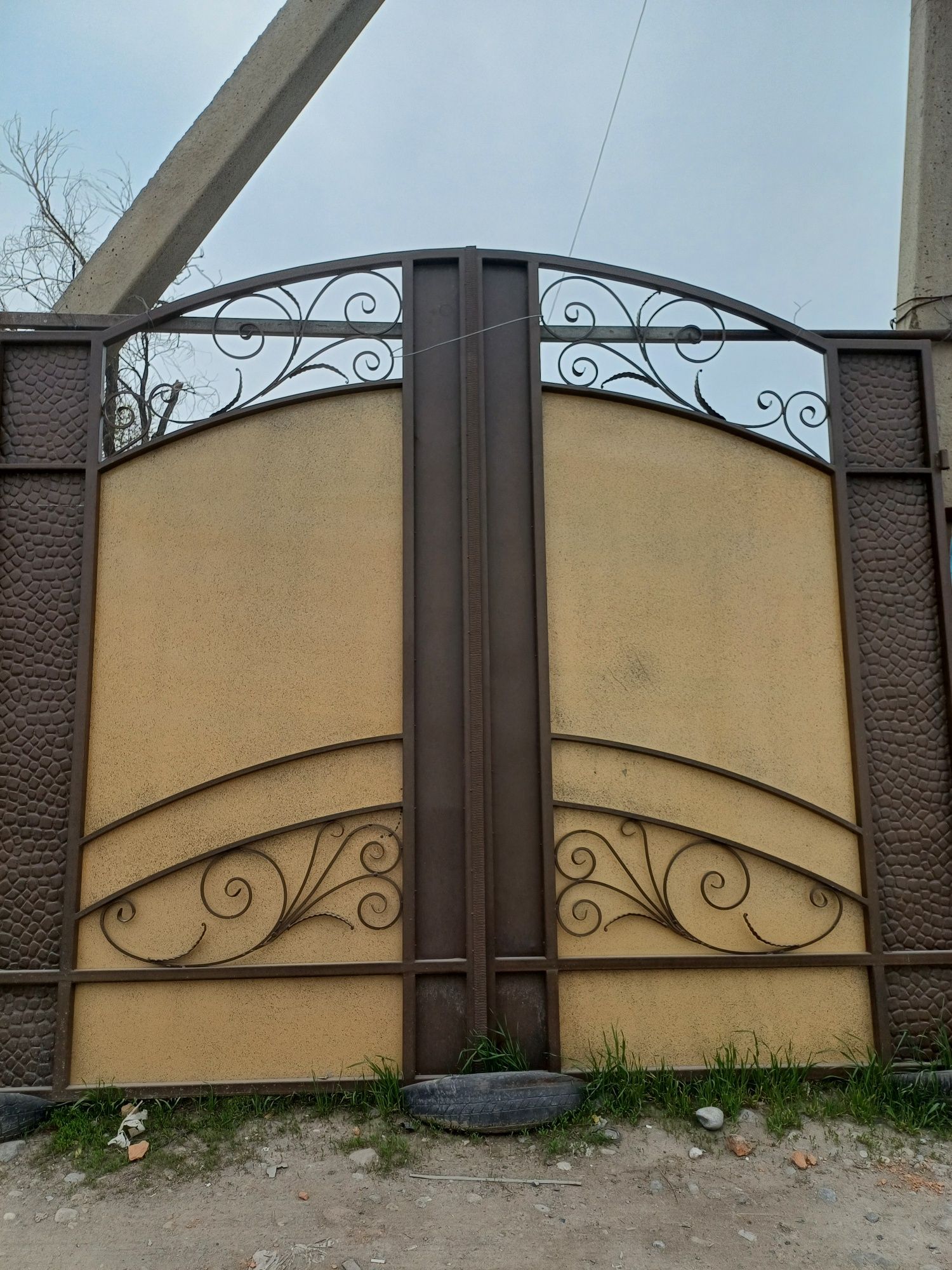 Входные ворота дарбаза