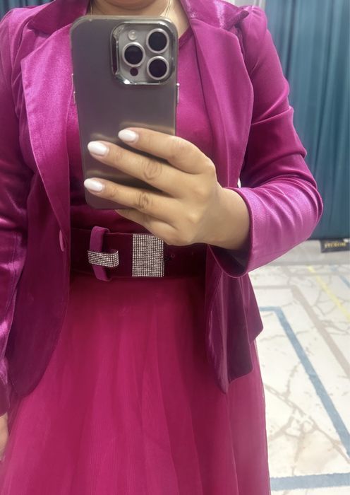 Продам женскую тройку из королевского бархата