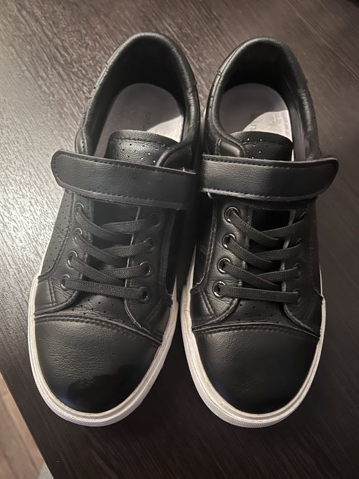 Продам обувь 35 размер