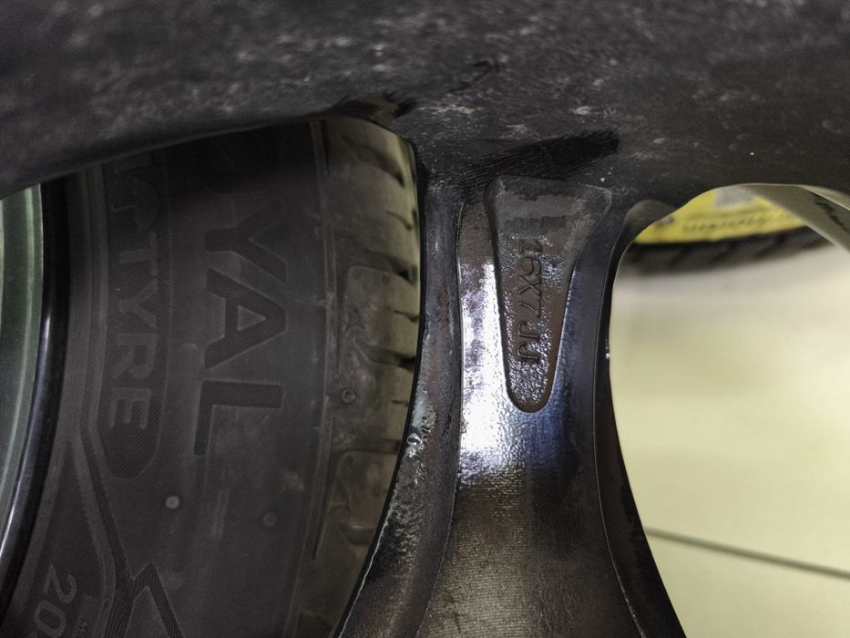 Джанти darwin racing / гуми uniroyal rainsport 5