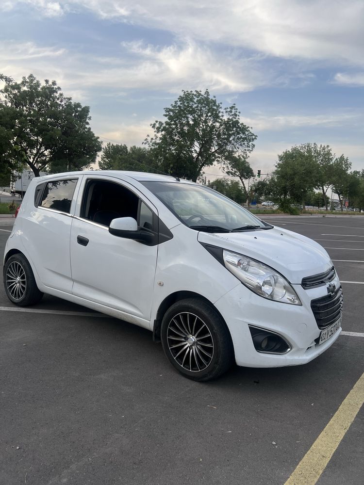 Moshina spark holati ideal
