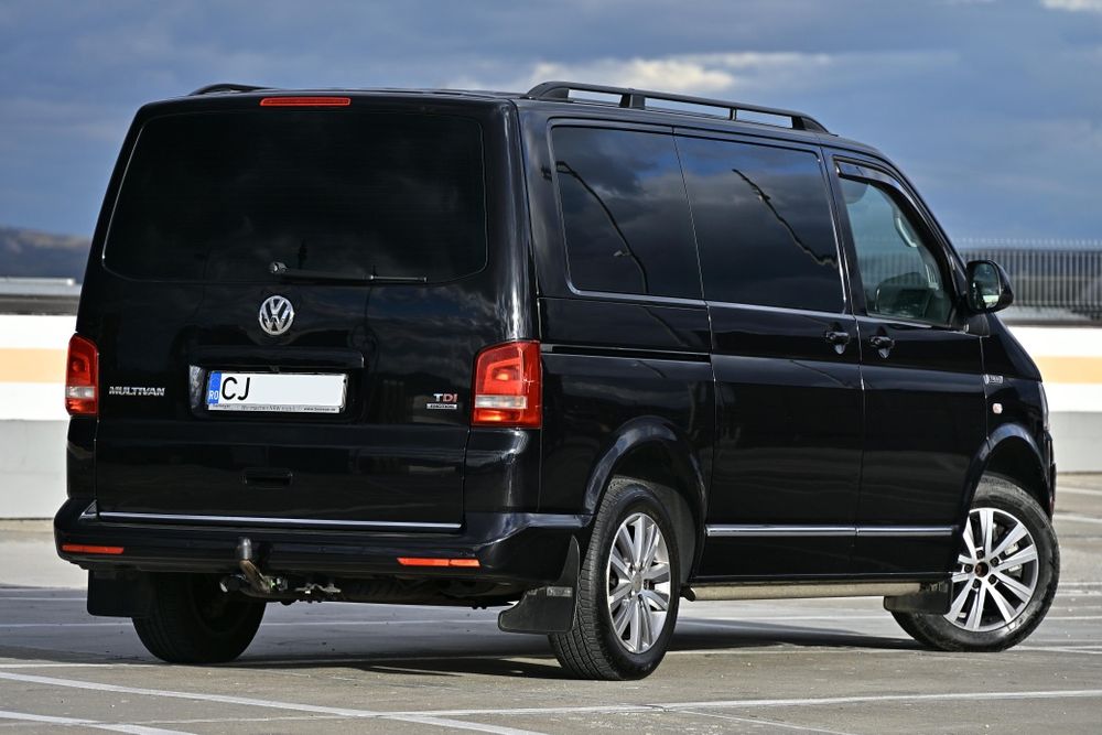 De vânzare urgent..Volkswagen Multivan 2.0 TDI 180cp 4x4 7 locuri Auto