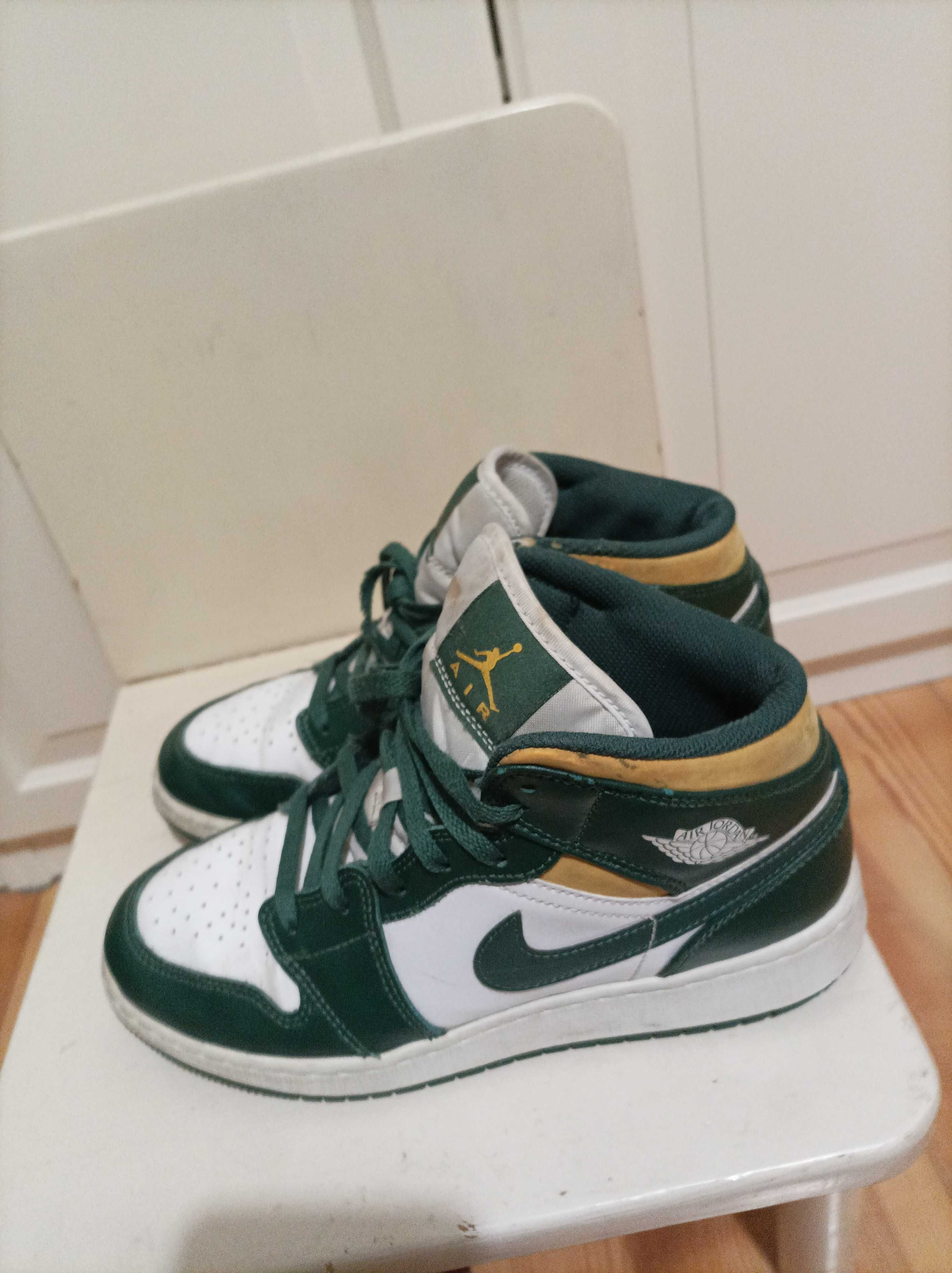 Jordan 1 mid зелено бели