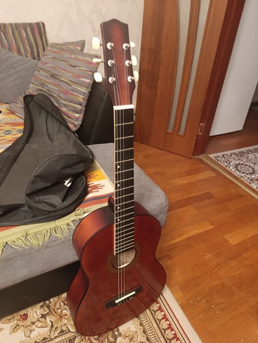 Гитара Amistar с чехлом