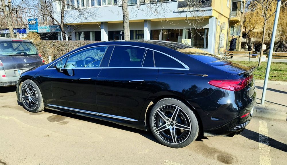 Отдавам под наем Мерцедес EQE 43 AMG за абитуриентски бал, сватба и др