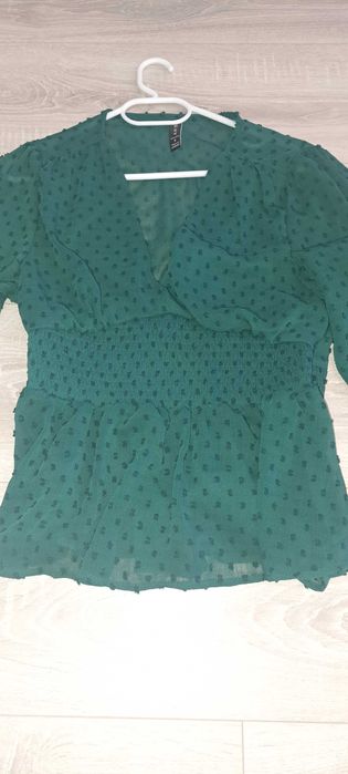 Елегантна блуза зелена и черна