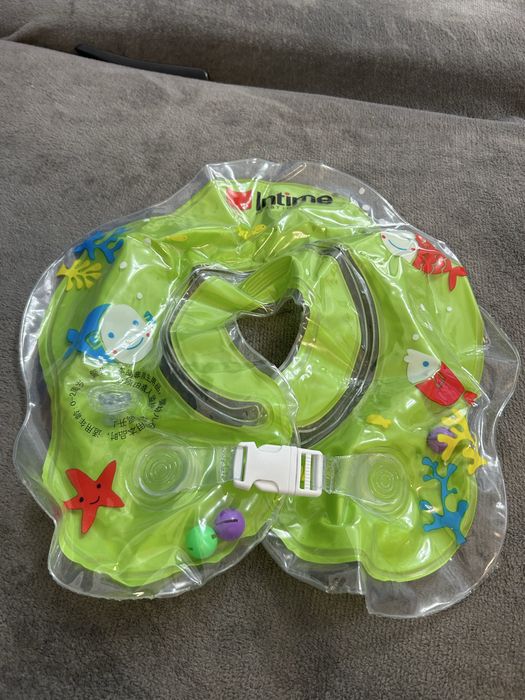 Colac baie bebe cu centuri