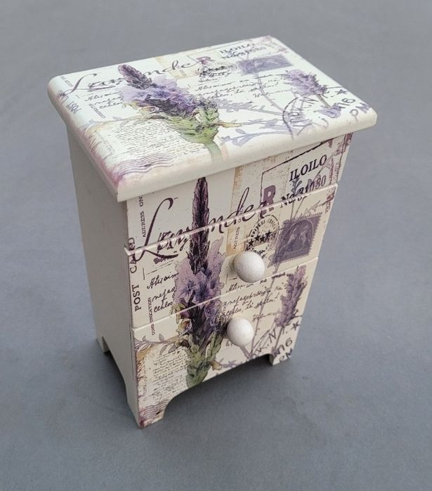 Cutiuță de bijuterii