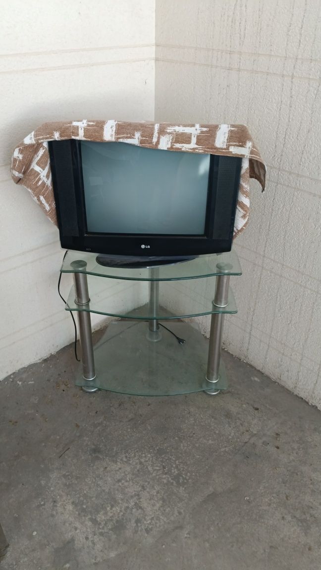 Стол, телевизор,подставка