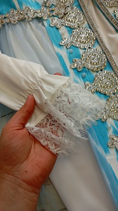 Келин сарполик кийим