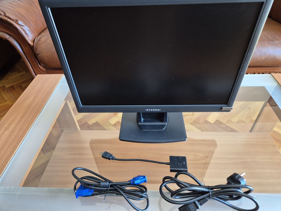 Monitor Hyunday 19 in, rez 1400x900