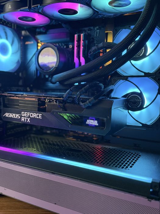 Геймърски компютър/ I9 12900KS/Водно/64GB/RTX 3090 24GB/2TB SSD