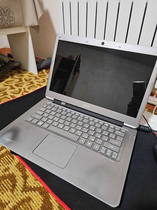 Ноутбук б/у с мышкой и ковриком