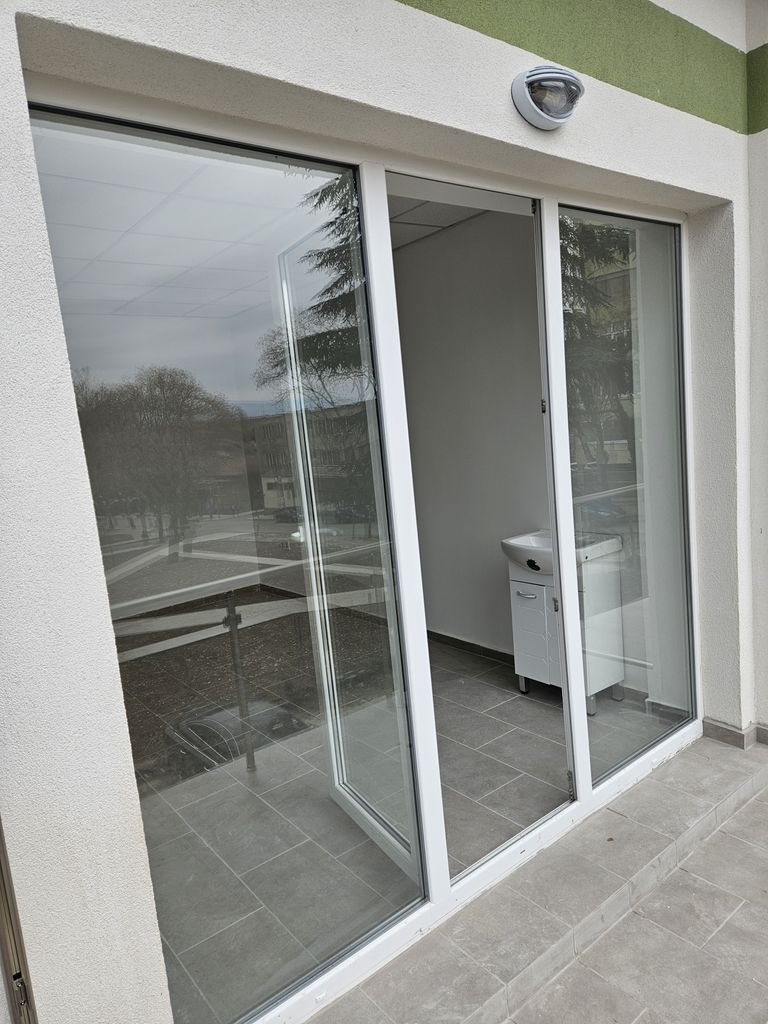 Продава се Офис в Кърджали, Байкал - 25 кв.м за 1592 €/кв.м - Снимка #7