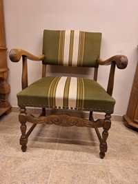 Винтидж кресло с дърворезба