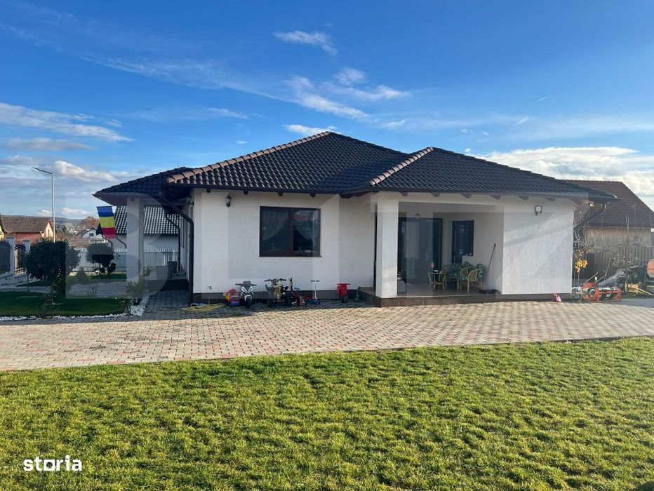 Casa Moderna in Stil Mediteranean, Nazna – Mobilata, Utilata, Zona L