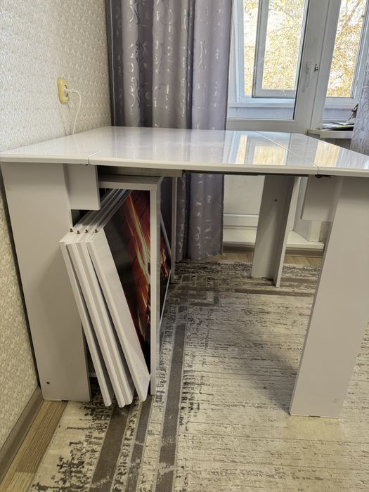 Продам стол трансформер 3 метра