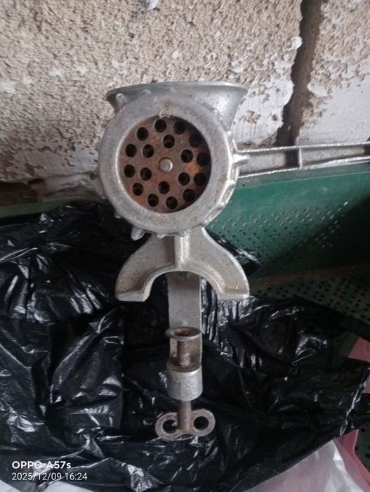 Продам мясорубку