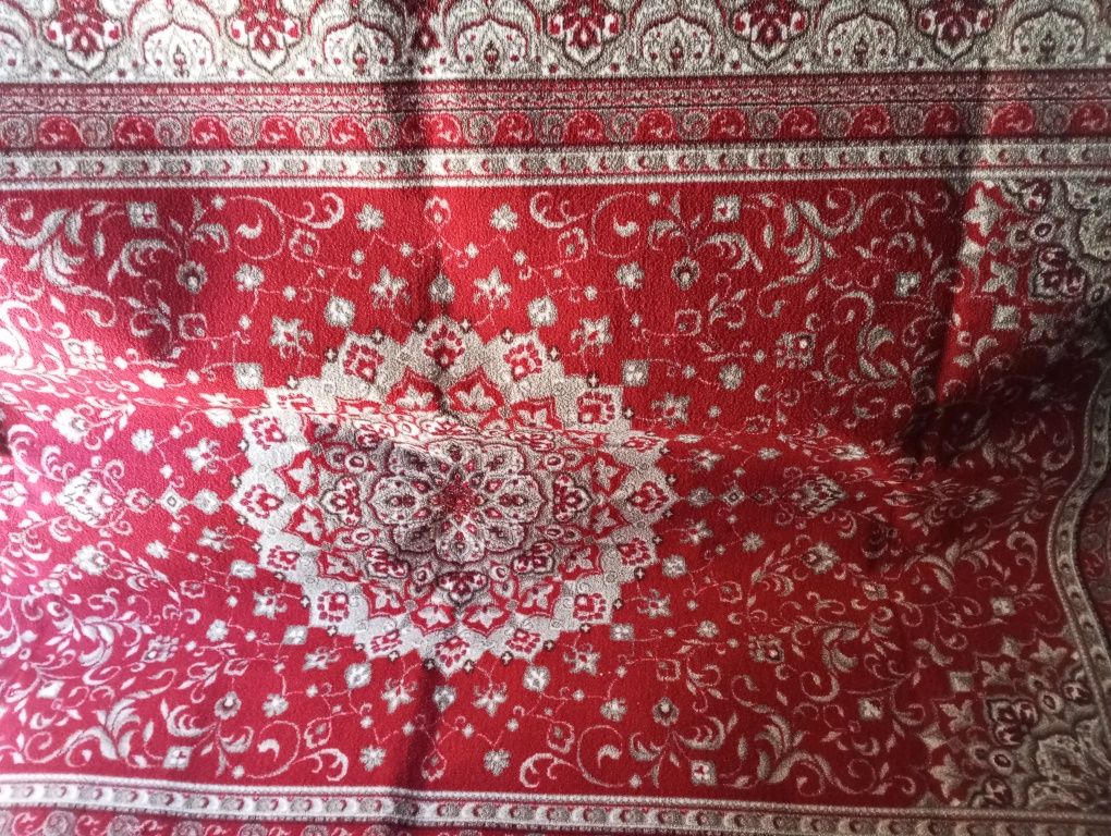 Продам    палас.