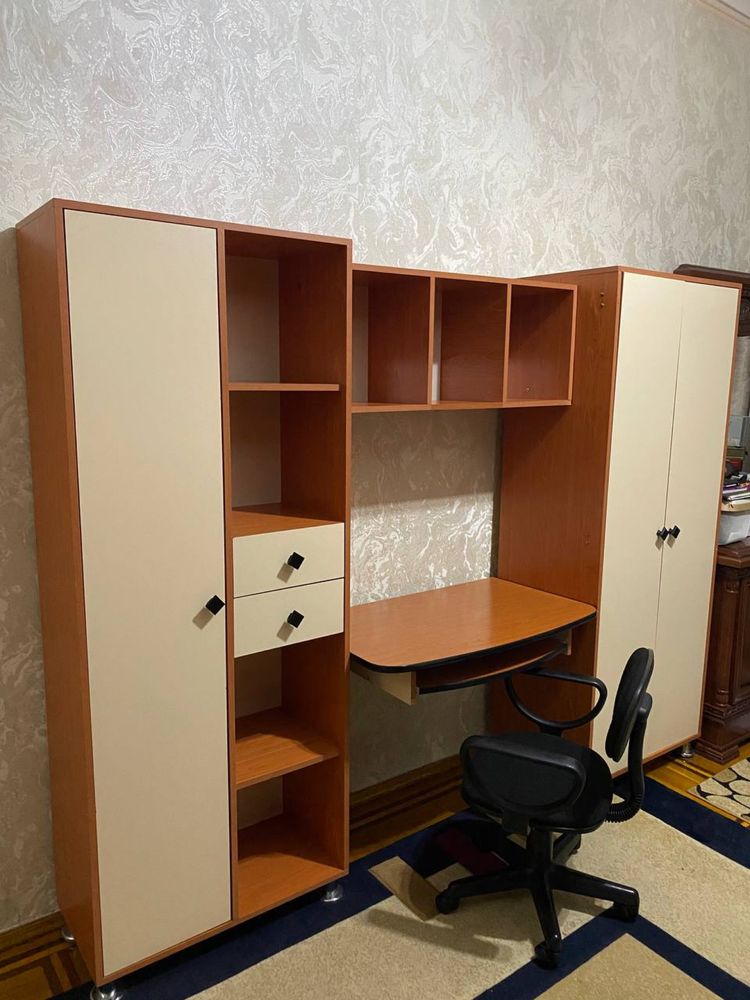 Shkaf shkof  krovat kravat kreslo komplekt