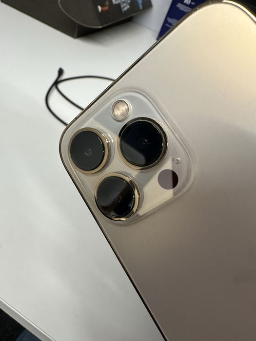 iPhone 13 pro 256gb золотой