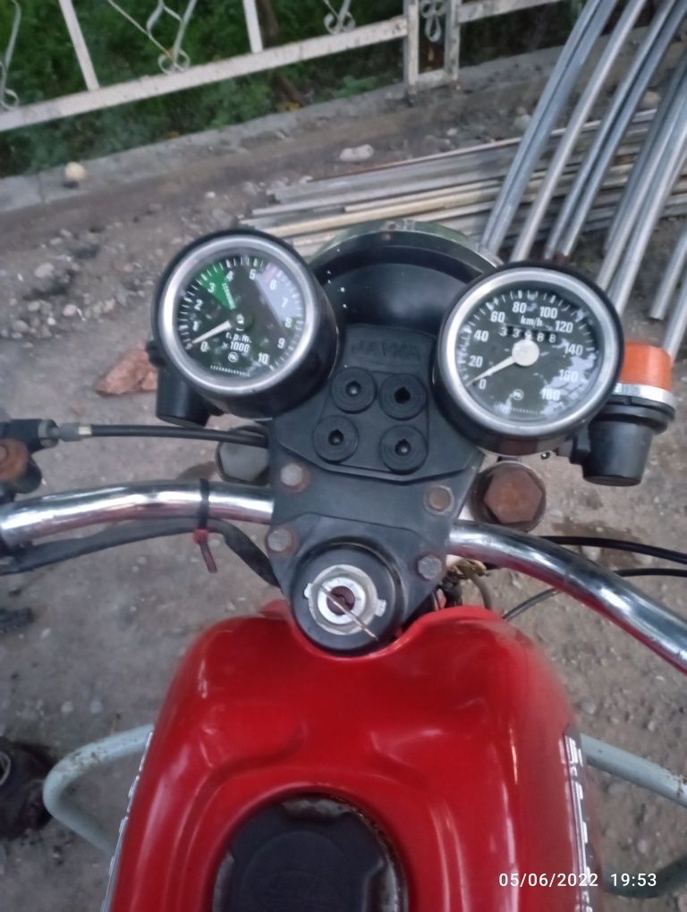 Jawa motosikl sotiladi