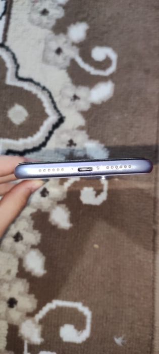 Продается айфон 11  95к торг есть