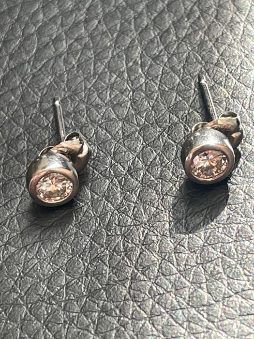 Cercei din platina cu diamante naturale de 0,30ct