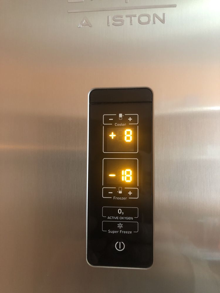 Combina frigorifica Ariston Hotpoint
