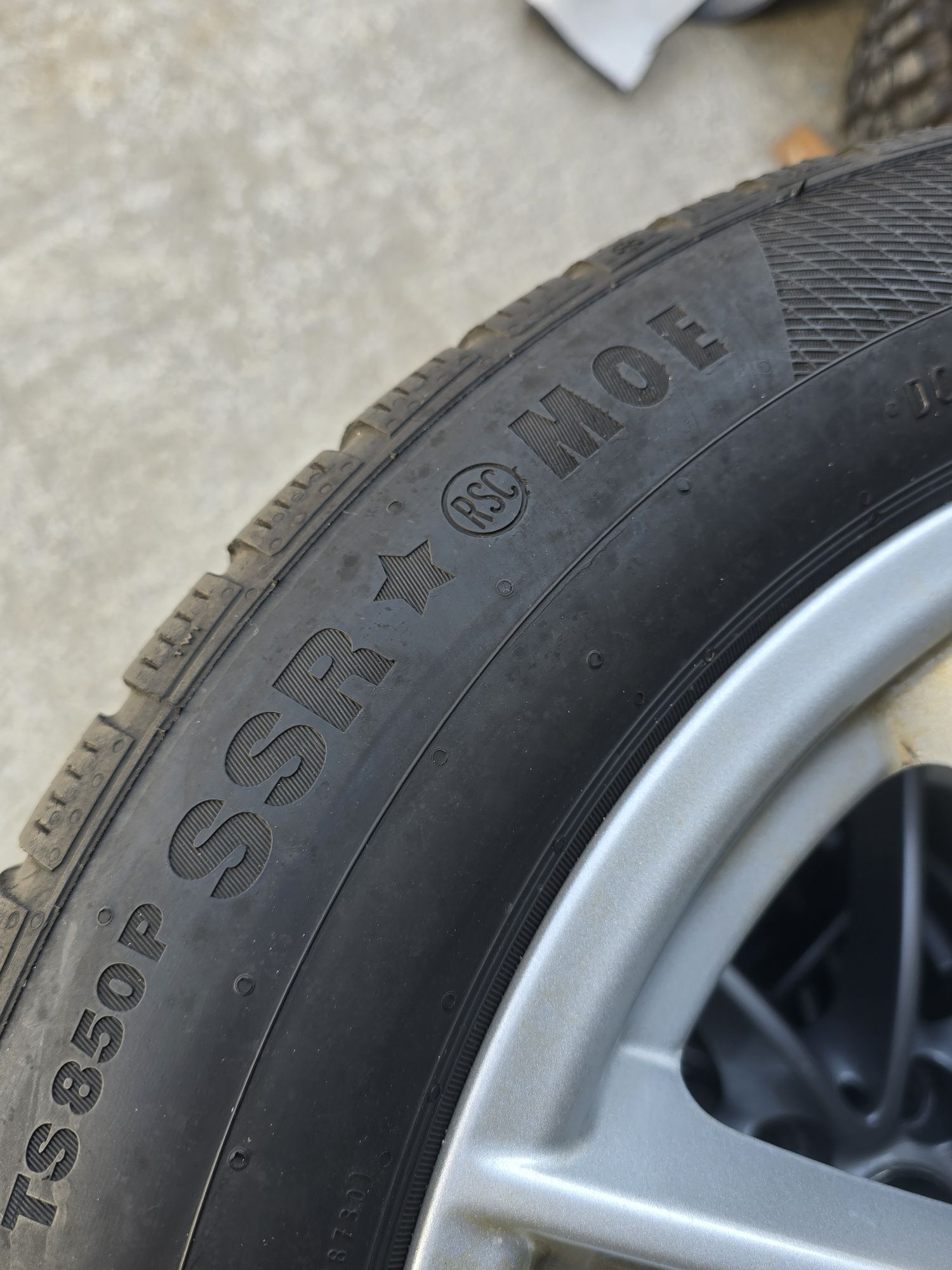 4 Броя 225/55/17 Continental 2x6mm 2x5mm RunFlat