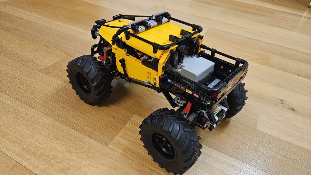 Lego technic 42160