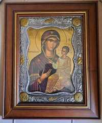 Уникално красива икона на Богородица с Младенеца