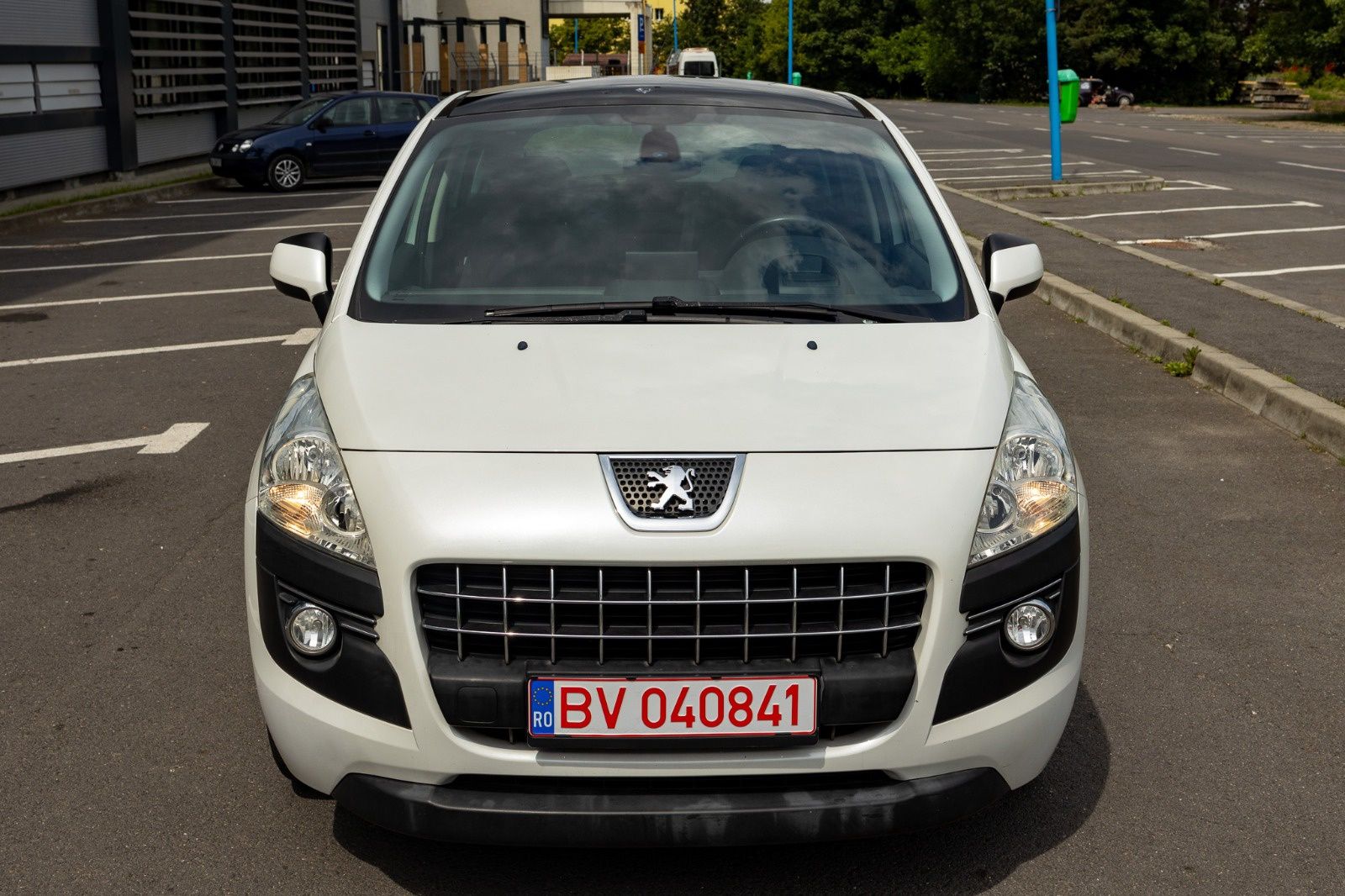 Peugeot 3008, an 2010, 1.6 benzina FARA TURBO