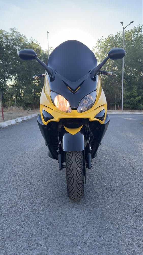 Yamaha T-max 500