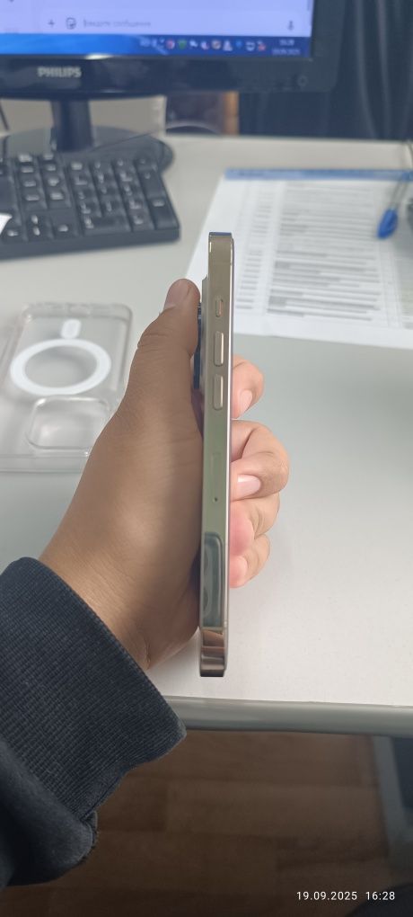 Iphone 14 pro в идеальном состоянии