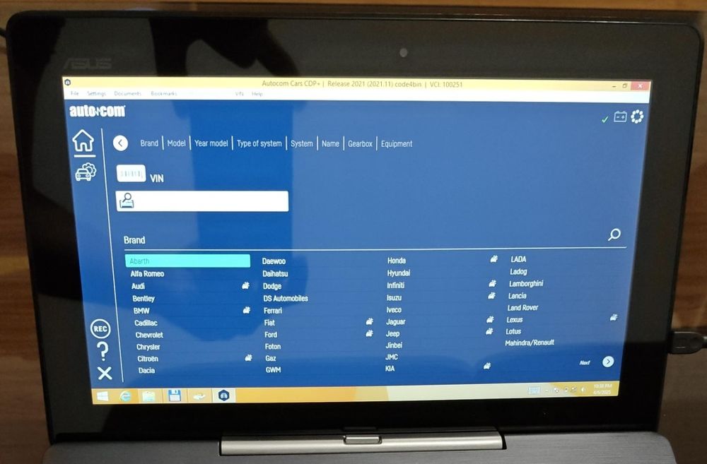 Tableta Asus diagnoza auto Delphi