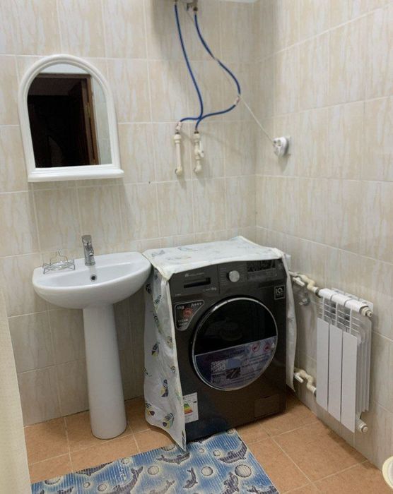 Sergeli tumani metroga yaqin joyda ikki xonali kvartira bor