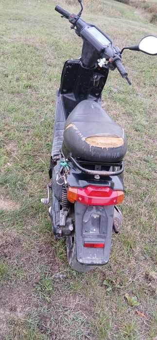 Vnd scuter yamaha boster 80cm trage bine investit unele pise noi